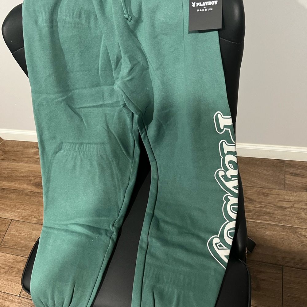 Playboy sweatpants unisex 
Size small